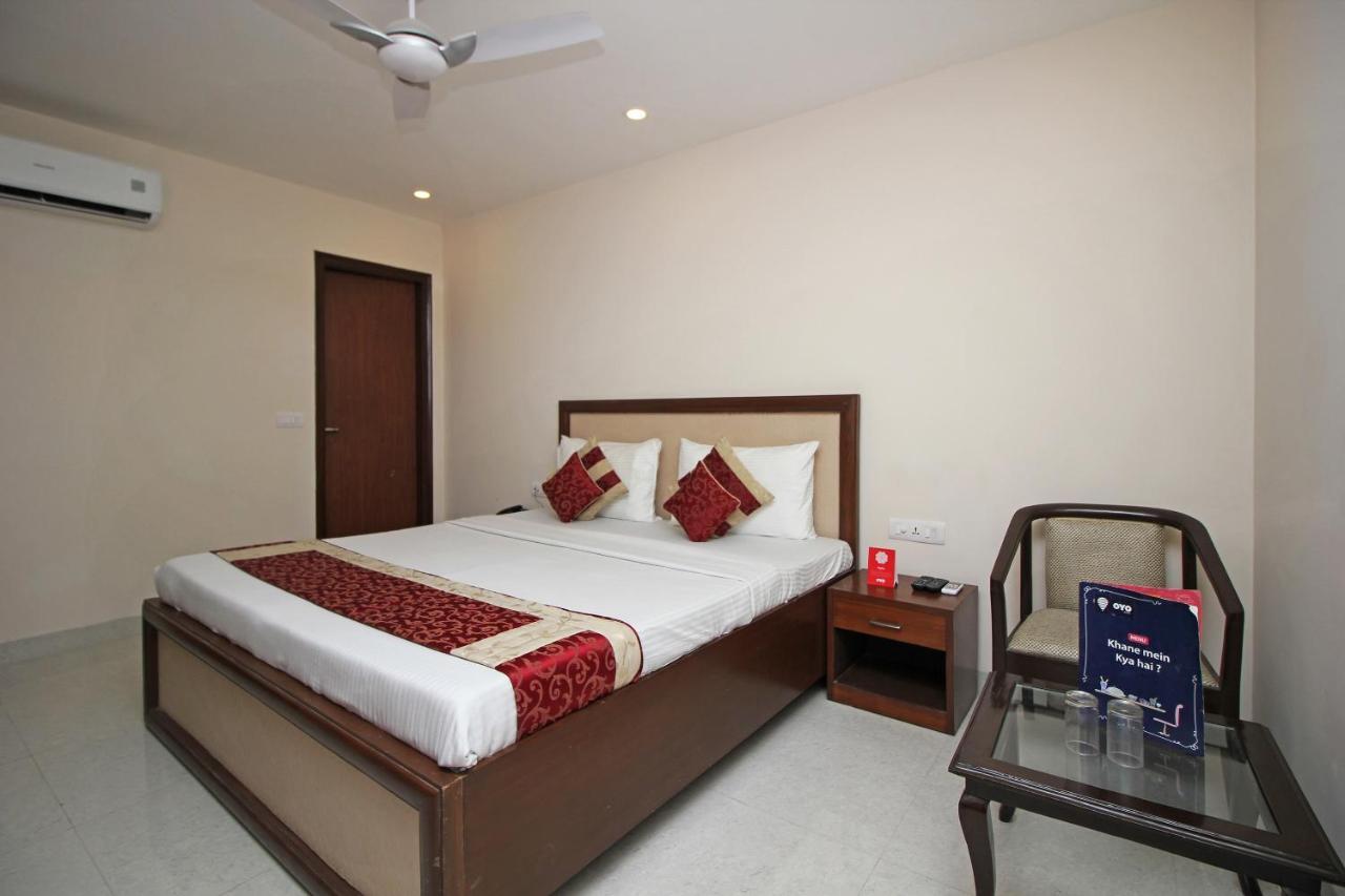Oyo Hotel Blu Pebbles Near Delhi Airport 뉴델리 외부 사진