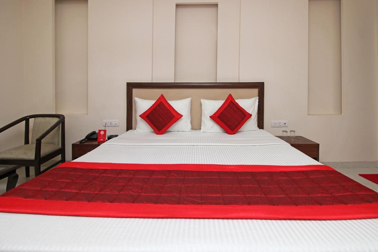 Oyo Hotel Blu Pebbles Near Delhi Airport 뉴델리 외부 사진